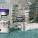 Vaccini anti-COVID e Pfizer-gate: la verità sugli studi di Nature e BMJ